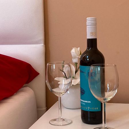 Esztergom Apartman Eksteriør bilde