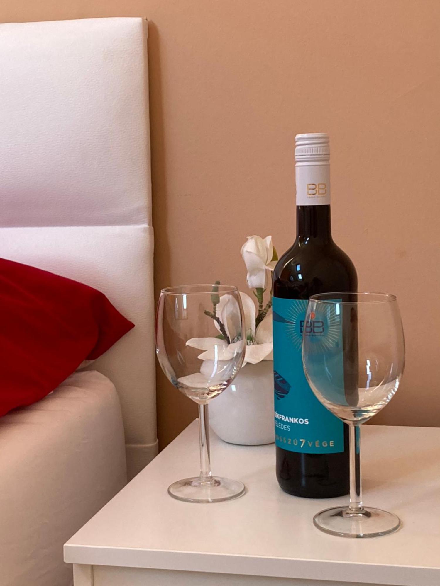 Esztergom Apartman Eksteriør bilde