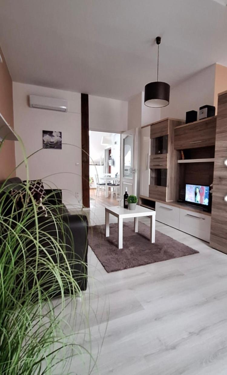 Esztergom Apartman Eksteriør bilde